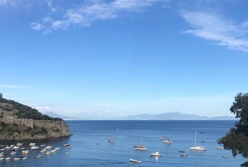 Vittoria, Villa Ischia
